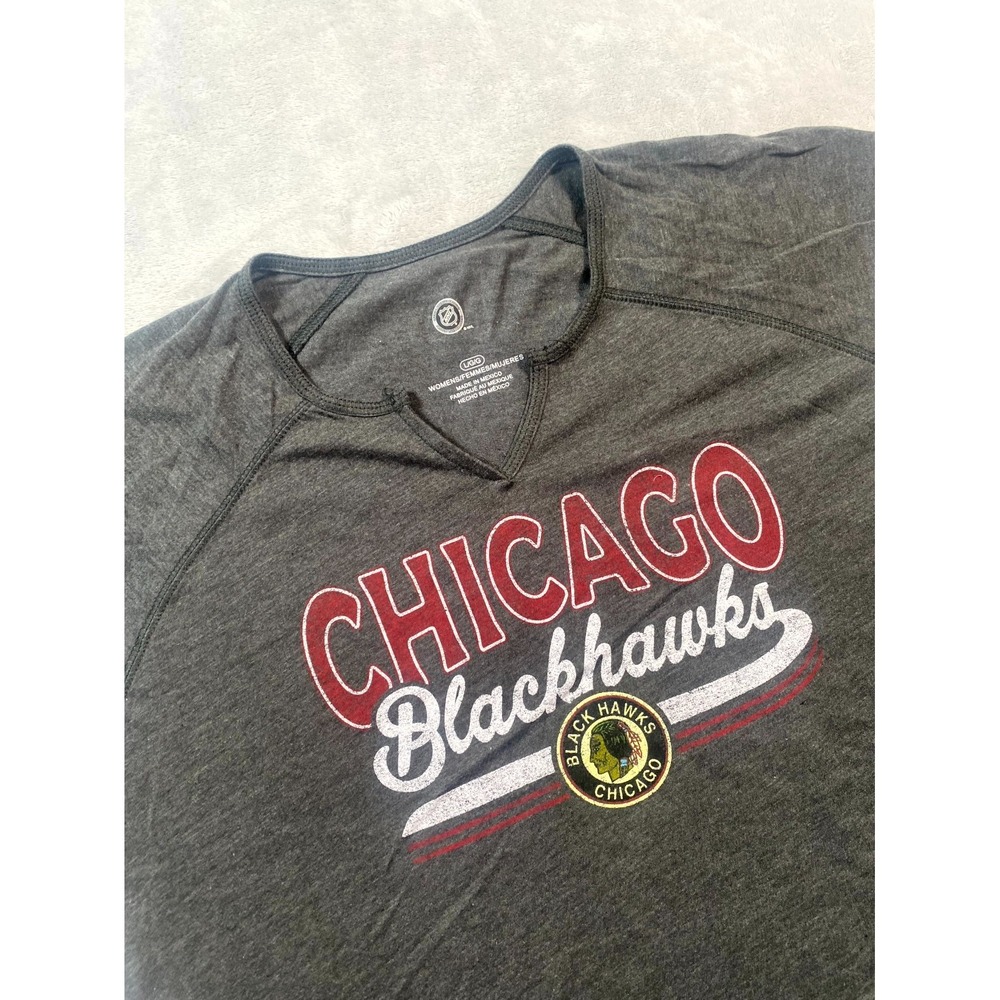 Vintage NHL Chicago Blackhawks Ice Hockey Shirt Womens Large Gray Graphic NWT